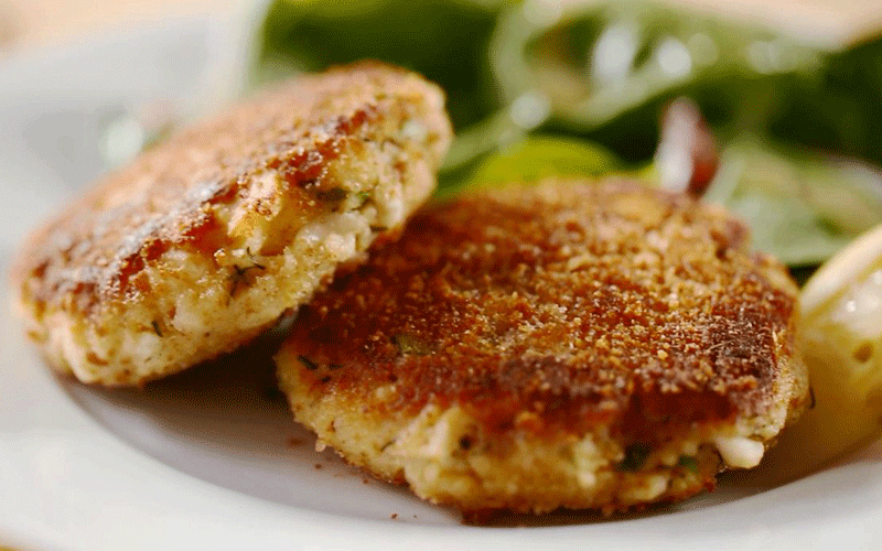 Maryland-Crab-Cakes-and-DIp